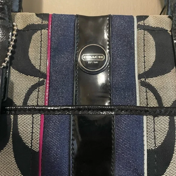 Coach shoulder bag authentic - Picture 5 of 7